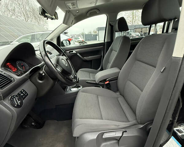 Черный Фольксваген Туран, объемом двигателя 1.4 л и пробегом 227 тыс. км за 7200 $, фото 41 на Automoto.ua