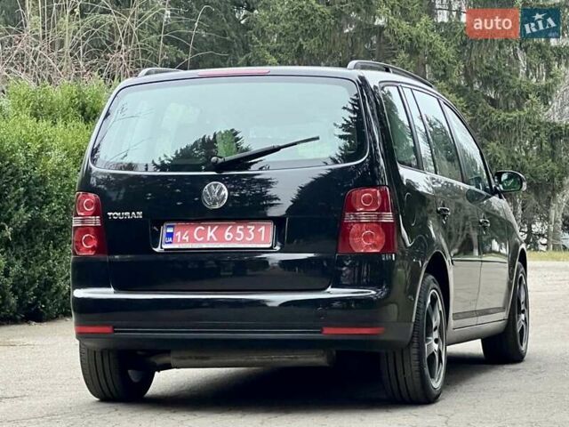 Чорний Фольксваген Туран, об'ємом двигуна 1.6 л та пробігом 221 тис. км за 7750 $, фото 24 на Automoto.ua