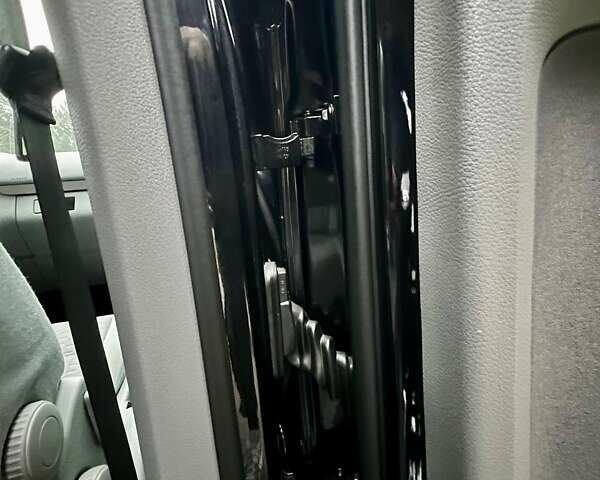 Чорний Фольксваген Туран, об'ємом двигуна 1.6 л та пробігом 221 тис. км за 7750 $, фото 50 на Automoto.ua