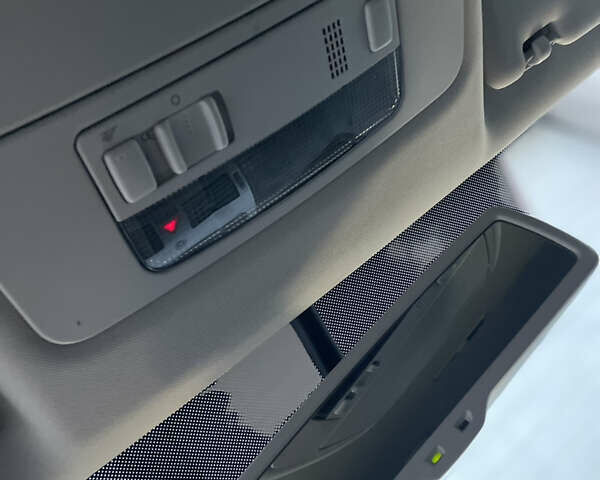 Чорний Фольксваген Туран, об'ємом двигуна 2 л та пробігом 292 тис. км за 8999 $, фото 63 на Automoto.ua