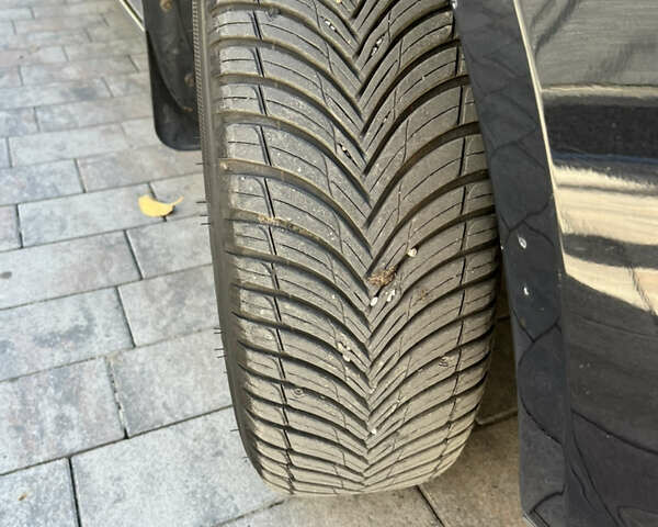 Чорний Фольксваген Туран, об'ємом двигуна 1.6 л та пробігом 227 тис. км за 7500 $, фото 16 на Automoto.ua