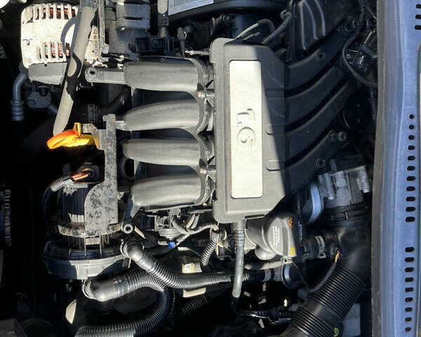 Чорний Фольксваген Туран, об'ємом двигуна 1.6 л та пробігом 227 тис. км за 7500 $, фото 21 на Automoto.ua