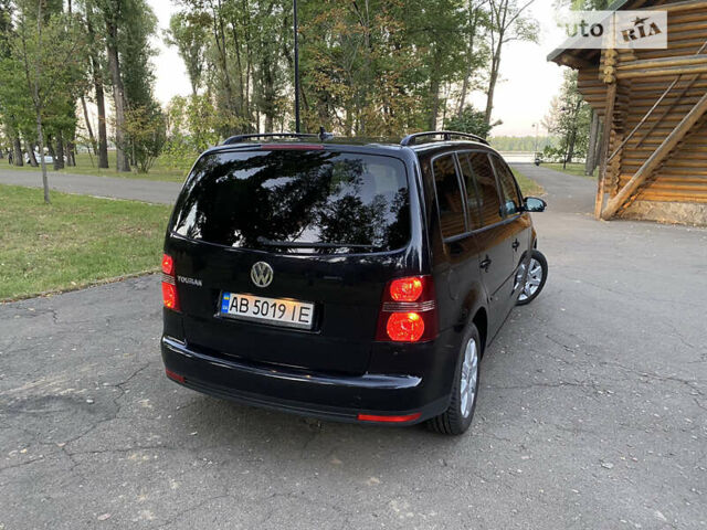 Черный Фольксваген Туран, объемом двигателя 1.6 л и пробегом 261 тыс. км за 7100 $, фото 19 на Automoto.ua