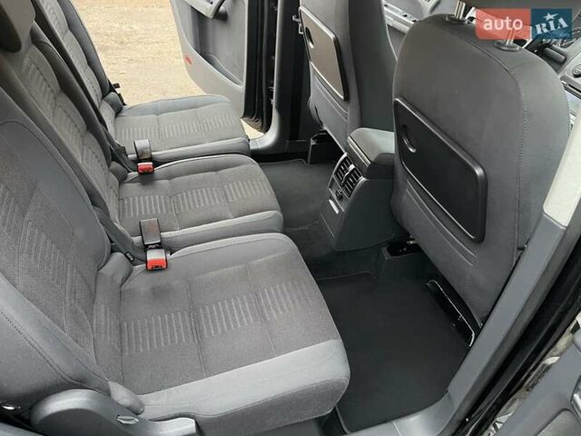 Черный Фольксваген Туран, объемом двигателя 1.4 л и пробегом 194 тыс. км за 6555 $, фото 147 на Automoto.ua