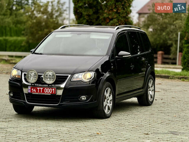 Чорний Фольксваген Туран, об'ємом двигуна 1.97 л та пробігом 279 тис. км за 8800 $, фото 78 на Automoto.ua