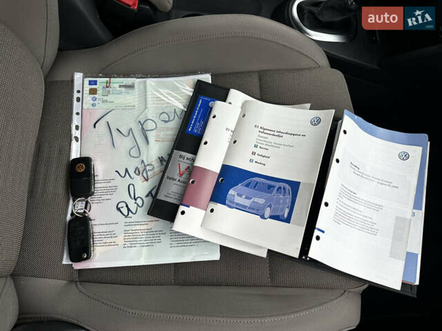Черный Фольксваген Туран, объемом двигателя 1.4 л и пробегом 195 тыс. км за 7600 $, фото 17 на Automoto.ua