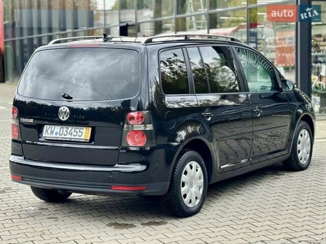 Чорний Фольксваген Туран, об'ємом двигуна 1.4 л та пробігом 190 тис. км за 6950 $, фото 8 на Automoto.ua
