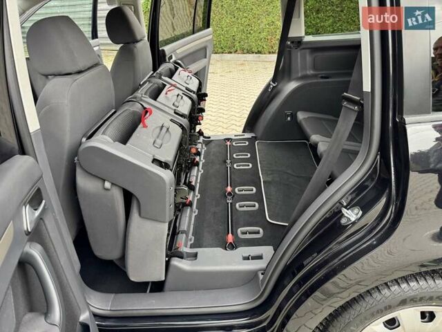 Чорний Фольксваген Туран, об'ємом двигуна 1.4 л та пробігом 190 тис. км за 6950 $, фото 46 на Automoto.ua