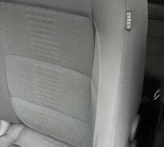 Черный Фольксваген Туран, объемом двигателя 1.4 л и пробегом 194 тыс. км за 6555 $, фото 53 на Automoto.ua