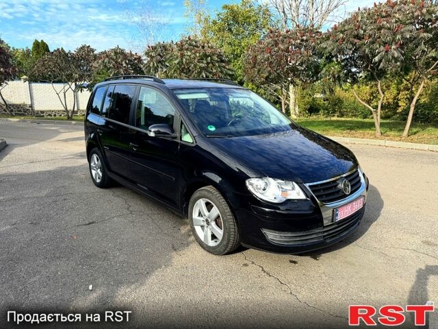 Черный Фольксваген Туран, объемом двигателя 1.6 л и пробегом 224 тыс. км за 8550 $, фото 5 на Automoto.ua