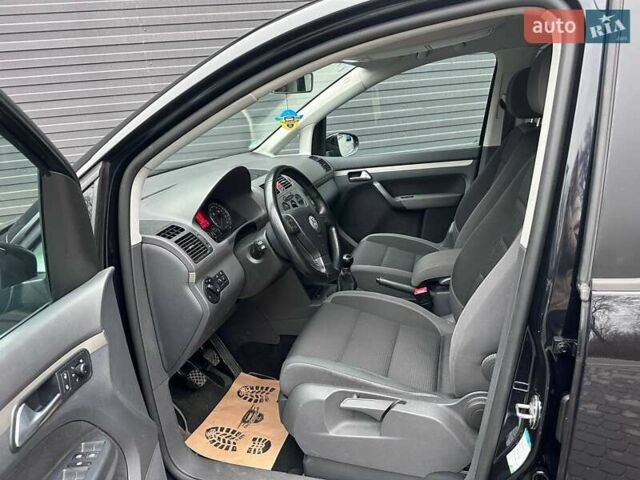 Чорний Фольксваген Туран, об'ємом двигуна 1.4 л та пробігом 166 тис. км за 8500 $, фото 4 на Automoto.ua