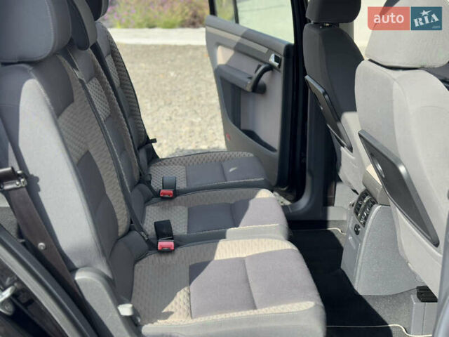 Чорний Фольксваген Туран, об'ємом двигуна 1.4 л та пробігом 220 тис. км за 8350 $, фото 30 на Automoto.ua