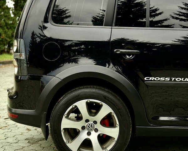 Чорний Фольксваген Туран, об'ємом двигуна 1.97 л та пробігом 279 тис. км за 8800 $, фото 52 на Automoto.ua