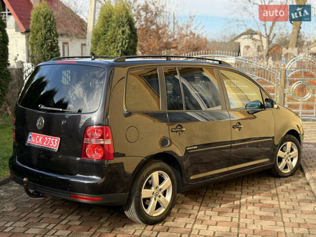 Чорний Фольксваген Туран, об'ємом двигуна 1.4 л та пробігом 148 тис. км за 5999 $, фото 30 на Automoto.ua