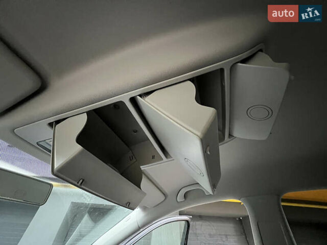 Черный Фольксваген Туран, объемом двигателя 1.6 л и пробегом 180 тыс. км за 8200 $, фото 48 на Automoto.ua