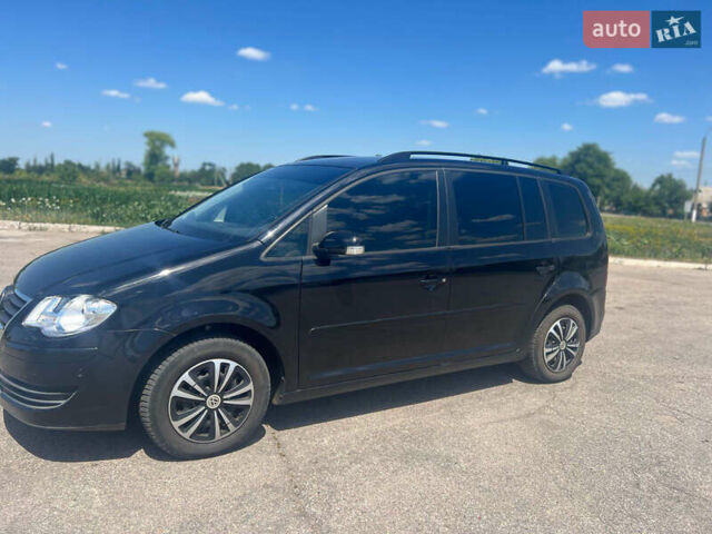 Чорний Фольксваген Туран, об'ємом двигуна 1.4 л та пробігом 186 тис. км за 8000 $, фото 7 на Automoto.ua