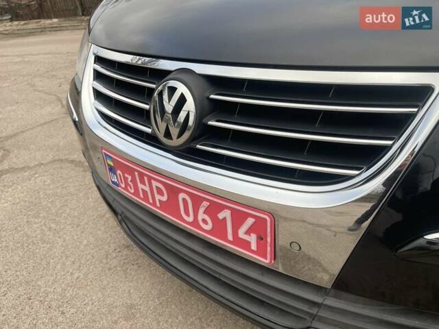 Черный Фольксваген Туран, объемом двигателя 1.4 л и пробегом 194 тыс. км за 6555 $, фото 18 на Automoto.ua