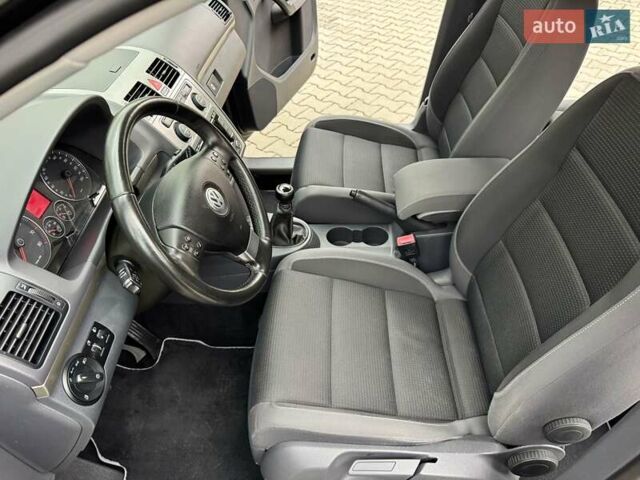 Чорний Фольксваген Туран, об'ємом двигуна 1.4 л та пробігом 190 тис. км за 6950 $, фото 23 на Automoto.ua