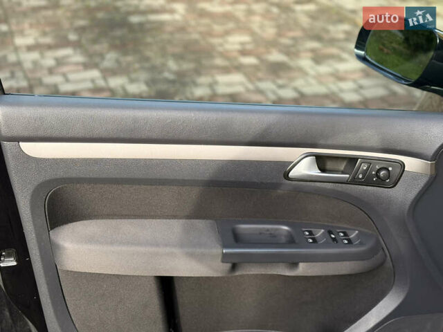 Чорний Фольксваген Туран, об'ємом двигуна 1.4 л та пробігом 148 тис. км за 5999 $, фото 38 на Automoto.ua