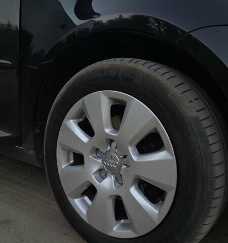 Черный Фольксваген Туран, объемом двигателя 1.4 л и пробегом 194 тыс. км за 7600 $, фото 25 на Automoto.ua