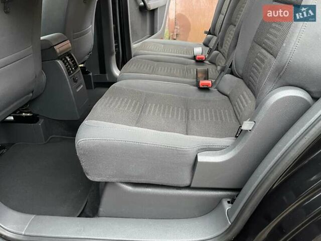 Черный Фольксваген Туран, объемом двигателя 1.4 л и пробегом 194 тыс. км за 6555 $, фото 120 на Automoto.ua