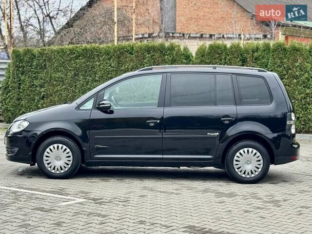 Чорний Фольксваген Туран, об'ємом двигуна 1.6 л та пробігом 147 тис. км за 8400 $, фото 10 на Automoto.ua