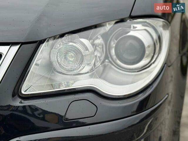 Чорний Фольксваген Туран, об'ємом двигуна 1.6 л та пробігом 147 тис. км за 8400 $, фото 7 на Automoto.ua