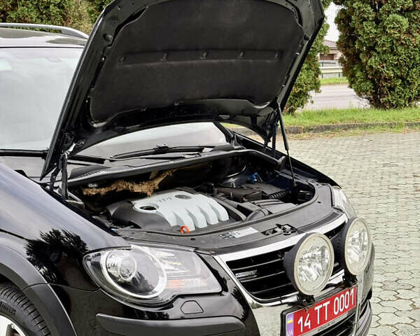 Чорний Фольксваген Туран, об'ємом двигуна 1.97 л та пробігом 279 тис. км за 8800 $, фото 14 на Automoto.ua