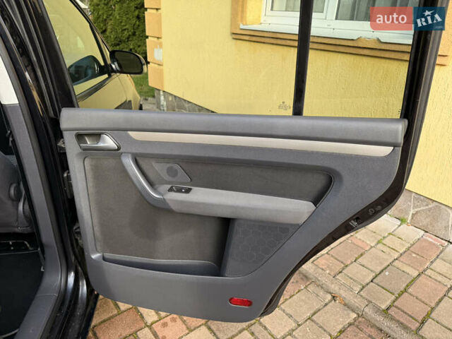 Чорний Фольксваген Туран, об'ємом двигуна 1.4 л та пробігом 148 тис. км за 5999 $, фото 50 на Automoto.ua