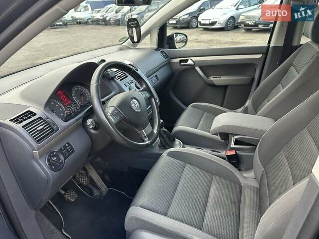 Чорний Фольксваген Туран, об'ємом двигуна 1.4 л та пробігом 237 тис. км за 6850 $, фото 8 на Automoto.ua