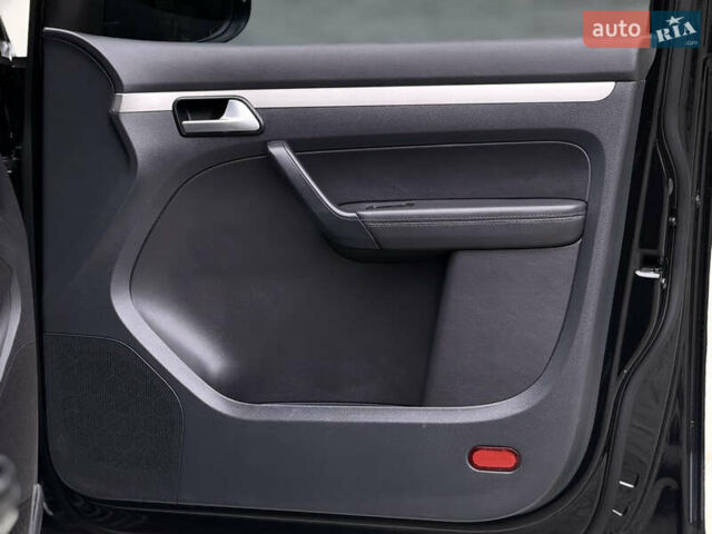 Чорний Фольксваген Туран, об'ємом двигуна 1.97 л та пробігом 279 тис. км за 8800 $, фото 44 на Automoto.ua