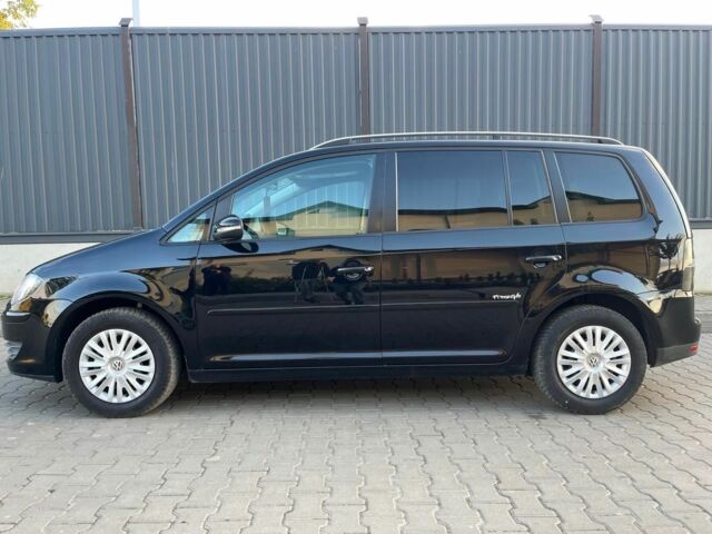 Черный Фольксваген Туран, объемом двигателя 1.6 л и пробегом 240 тыс. км за 8100 $, фото 6 на Automoto.ua