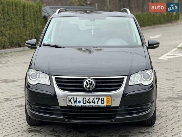 Чорний Фольксваген Туран, об'ємом двигуна 1.6 л та пробігом 147 тис. км за 8400 $, фото 6 на Automoto.ua