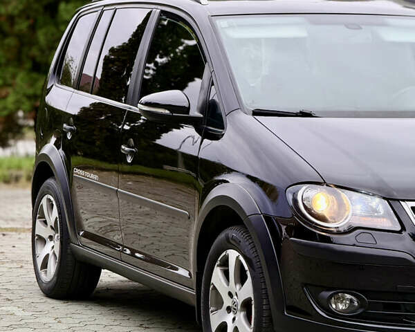 Чорний Фольксваген Туран, об'ємом двигуна 1.97 л та пробігом 279 тис. км за 8800 $, фото 72 на Automoto.ua