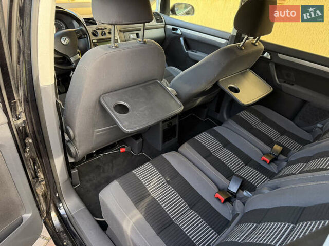 Чорний Фольксваген Туран, об'ємом двигуна 1.4 л та пробігом 148 тис. км за 5999 $, фото 43 на Automoto.ua