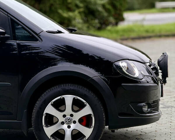 Чорний Фольксваген Туран, об'ємом двигуна 1.97 л та пробігом 279 тис. км за 8800 $, фото 67 на Automoto.ua