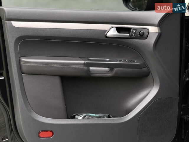 Чорний Фольксваген Туран, об'ємом двигуна 1.97 л та пробігом 279 тис. км за 8800 $, фото 23 на Automoto.ua