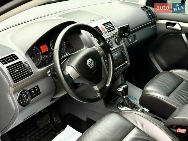 Чорний Фольксваген Туран, об'ємом двигуна 1.97 л та пробігом 279 тис. км за 8800 $, фото 18 на Automoto.ua