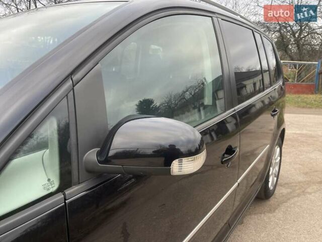 Черный Фольксваген Туран, объемом двигателя 1.4 л и пробегом 194 тыс. км за 6555 $, фото 20 на Automoto.ua