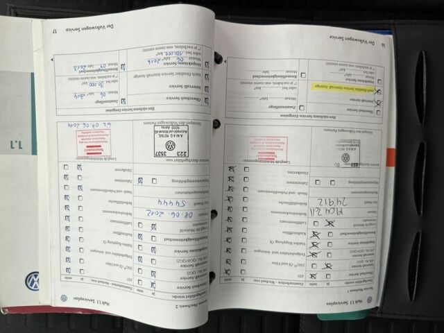 Черный Фольксваген Туран, объемом двигателя 1.4 л и пробегом 203 тыс. км за 6550 $, фото 23 на Automoto.ua