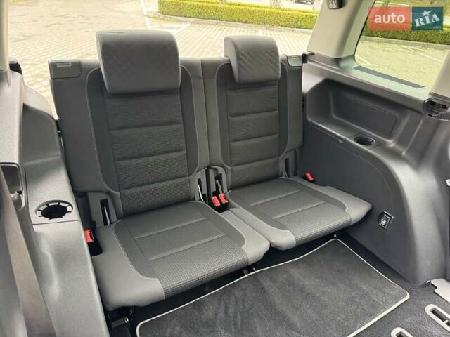 Чорний Фольксваген Туран, об'ємом двигуна 1.6 л та пробігом 147 тис. км за 8400 $, фото 44 на Automoto.ua