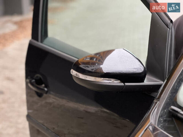 Черный Фольксваген Туран, объемом двигателя 1.6 л и пробегом 180 тыс. км за 8200 $, фото 51 на Automoto.ua