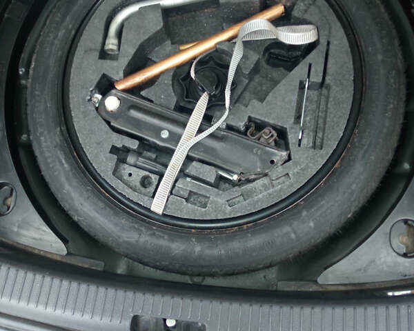 Чорний Фольксваген Туран, об'ємом двигуна 1.39 л та пробігом 195 тис. км за 7100 $, фото 15 на Automoto.ua