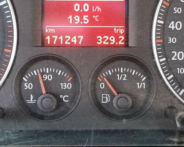 Чорний Фольксваген Туран, об'ємом двигуна 1.39 л та пробігом 170 тис. км за 7500 $, фото 4 на Automoto.ua