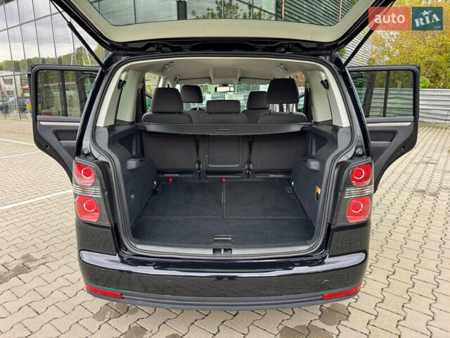 Черный Фольксваген Туран, объемом двигателя 1.4 л и пробегом 190 тыс. км за 7200 $, фото 40 на Automoto.ua