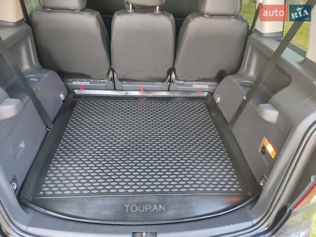 Черный Фольксваген Туран, объемом двигателя 1.97 л и пробегом 248 тыс. км за 8300 $, фото 16 на Automoto.ua