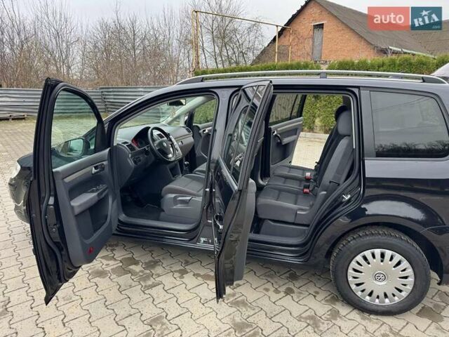 Чорний Фольксваген Туран, об'ємом двигуна 1.6 л та пробігом 147 тис. км за 8400 $, фото 25 на Automoto.ua