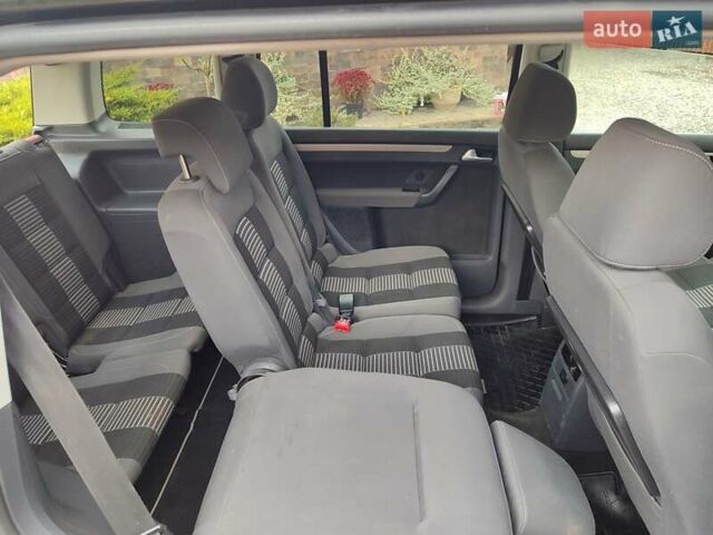 Чорний Фольксваген Туран, об'ємом двигуна 1.4 л та пробігом 260 тис. км за 6200 $, фото 7 на Automoto.ua