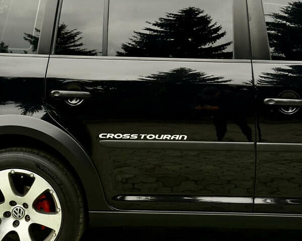 Чорний Фольксваген Туран, об'ємом двигуна 1.97 л та пробігом 279 тис. км за 8800 $, фото 53 на Automoto.ua