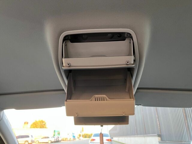 Черный Фольксваген Туран, объемом двигателя 1.6 л и пробегом 240 тыс. км за 8100 $, фото 21 на Automoto.ua